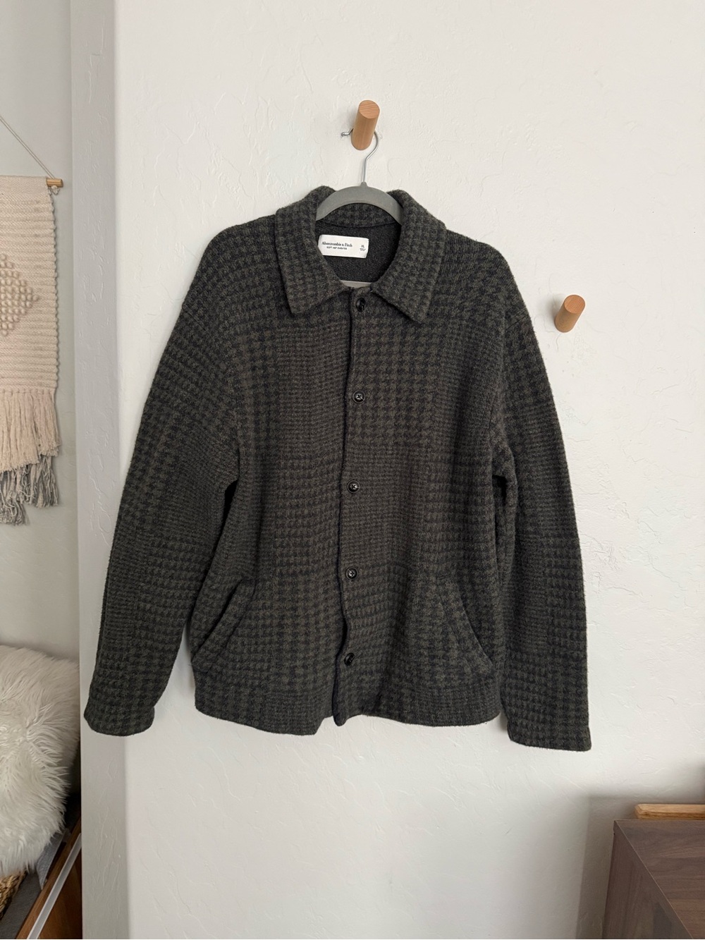 Abercrombie & Fitch Gray/Moss Green Button-Front Shirt Jacket
